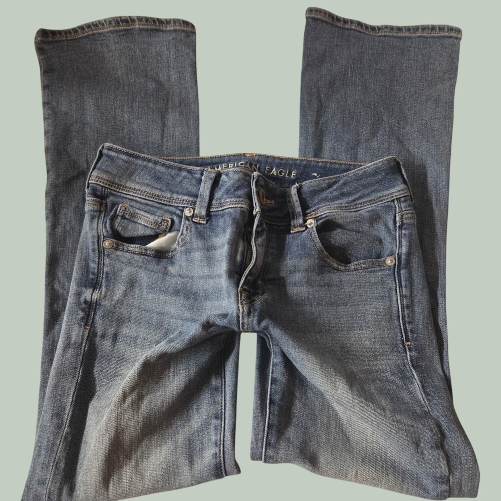American Eagle Super Stretch Low Rise Bootcut Jeans Blue Y2K Size 4 Short